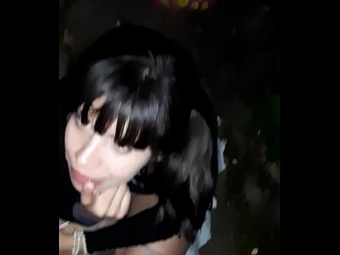 ❤️ ברחוב איבר מין נפוח בתמורה לממתקים ️❌ פורנו אצלנו